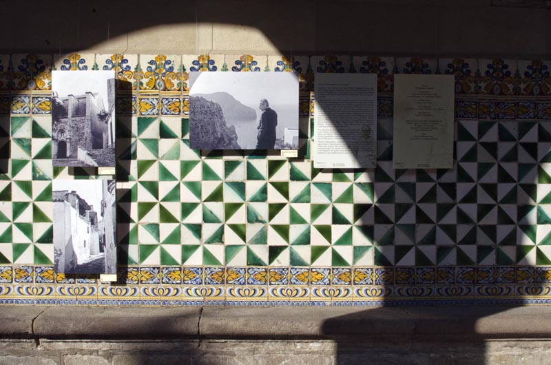 Exposició a la seu de l'IEC amb fotografies i poemes de Marià Villangómez.