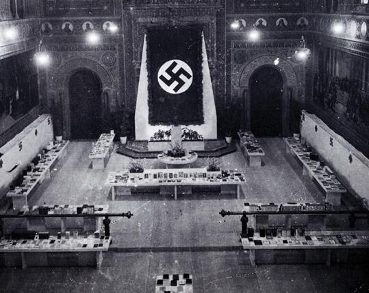 Universitat de Barcelona. 1941. 