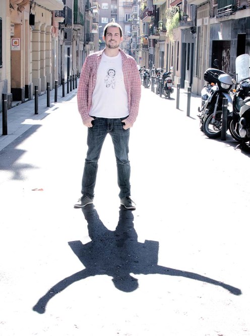 Jaume C. Pons Alorda al barri de Gràcia (Barcelona) © Fotografia de Carles Domènec