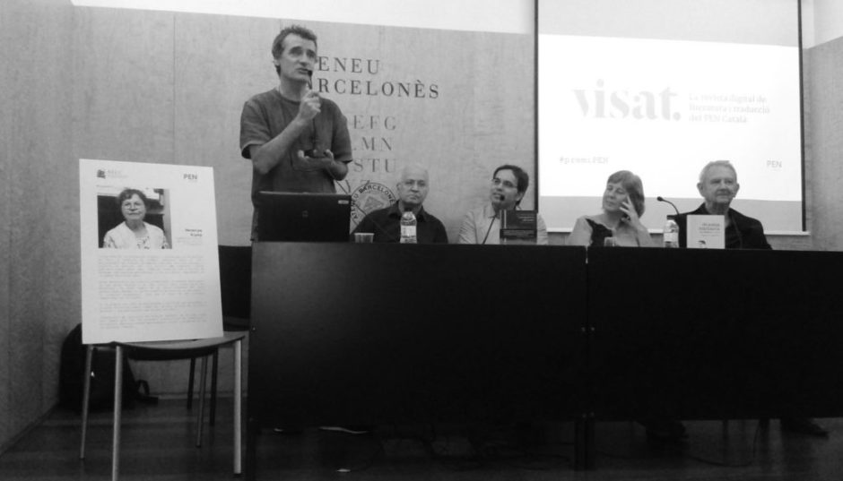 Farrés en la seva intervenció a l'acte. FOTO: PEN Català